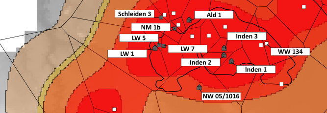 Karte: Mittelneolithische Fundstellen im Bereich der Tagebaue Inden und Hambach. Dargestellt sind Thiessen-Polygone, Isolinien und ob an den Fundstellen Häuser dokumentiert wurden. (Kartengrundlage: DEM200/GeoBasis-DE/BKG 2018). 